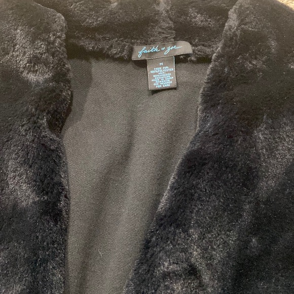 Light Sweater - Picture 2 of 3